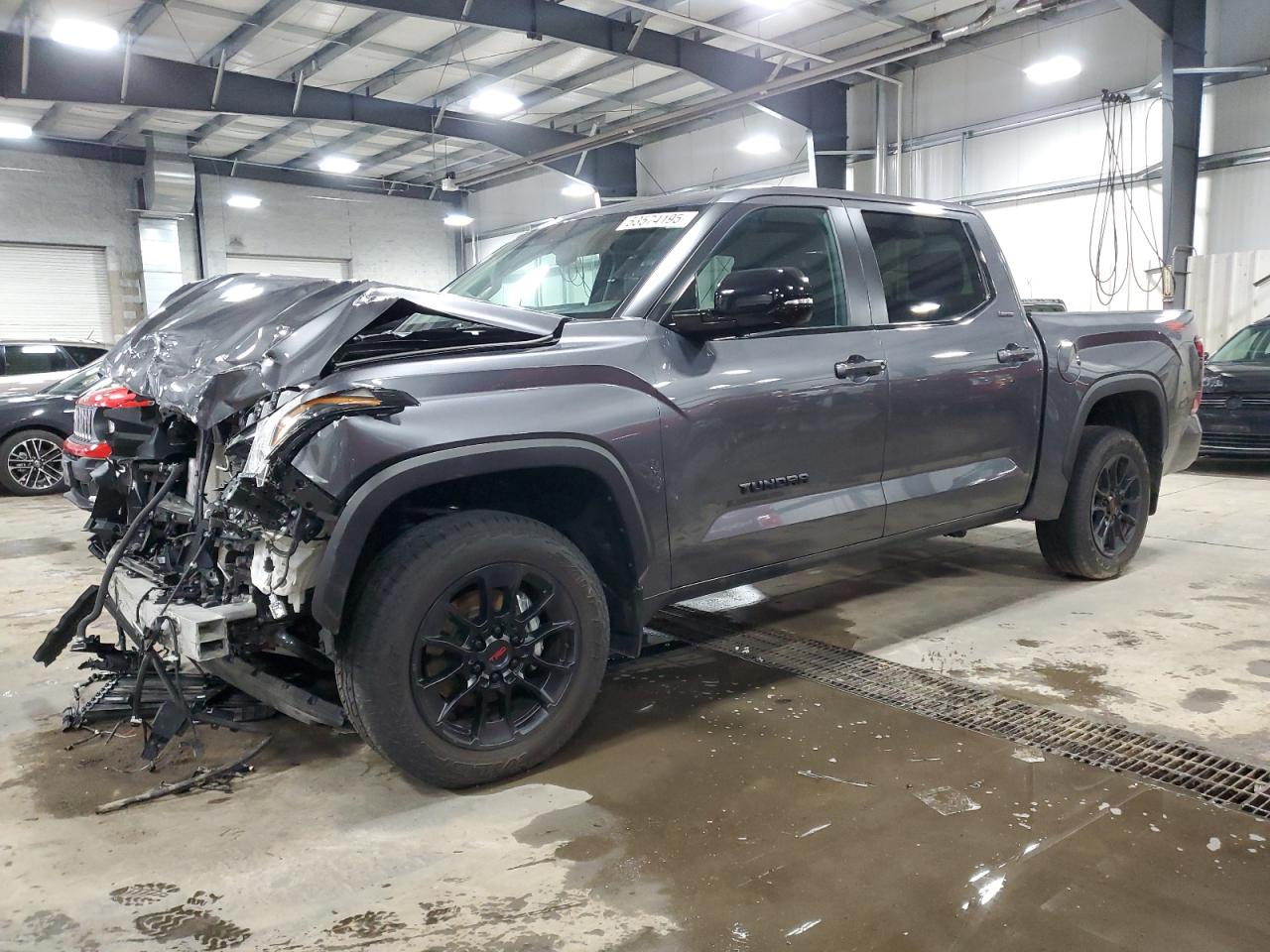 2024 Toyota Tundra Crewmax Limited на продаже в Ham Lake, MN - Front End