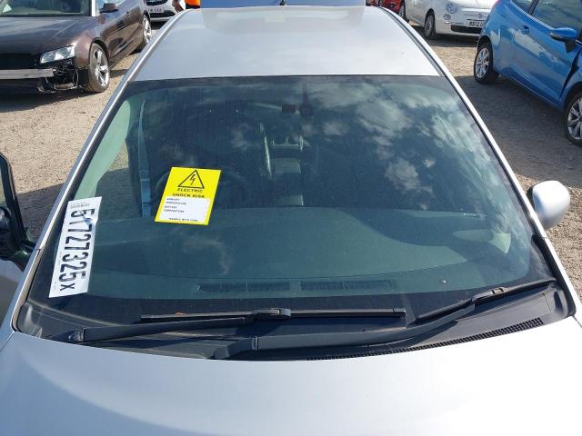2010 TOYOTA PRIUS T SP