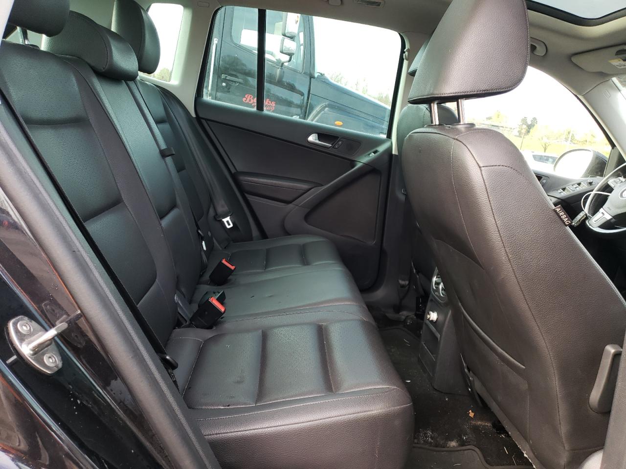 Фото: WVGSV7AX1HK012930 - 11