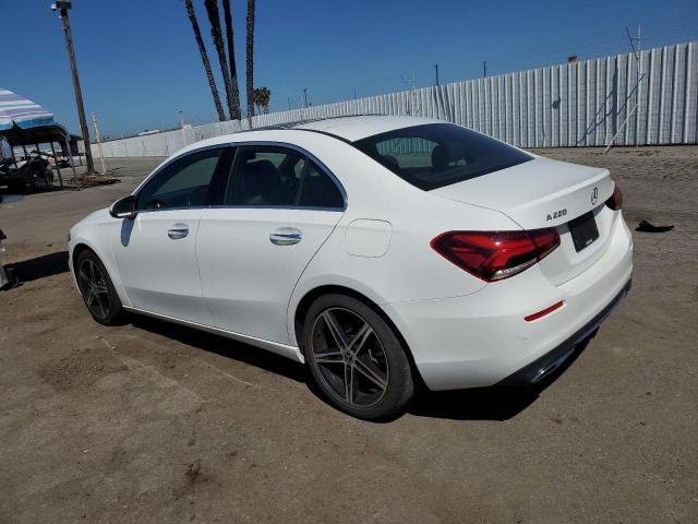  MERCEDES-BENZ A-CLASS 2019 Білий
