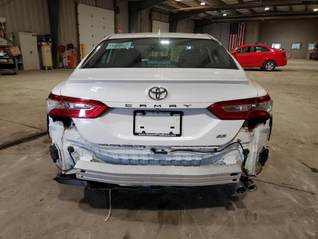  TOYOTA CAMRY 2020 Белы