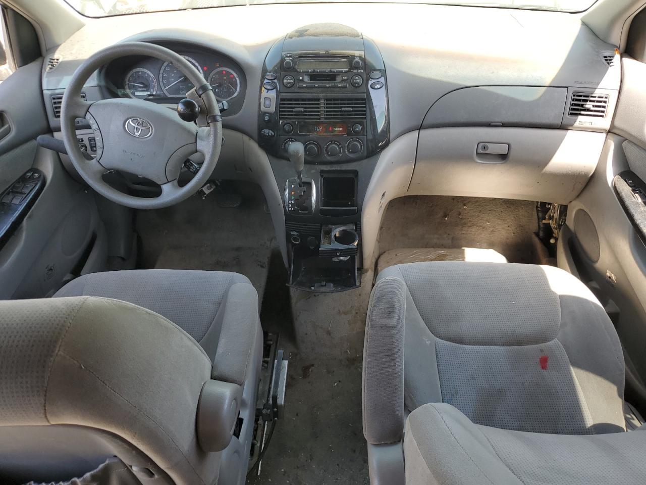 2004 Toyota Sienna Ce VIN: 5TDZA23C74S105045 Lot: 54106495
