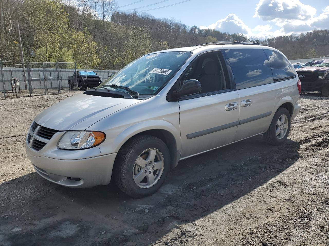 2007 Dodge Caravan Sxt na sprzedaż w Hurricane, WV - Side
