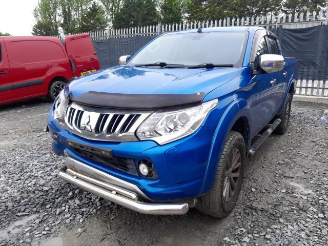 MITSUBISHI L200 WARRI 2015