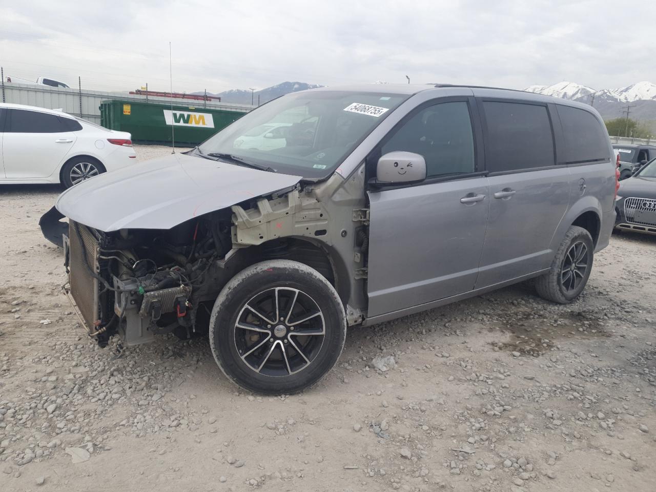 2C4RDGBG1JR184225 DODGE CARAVAN Photo 1