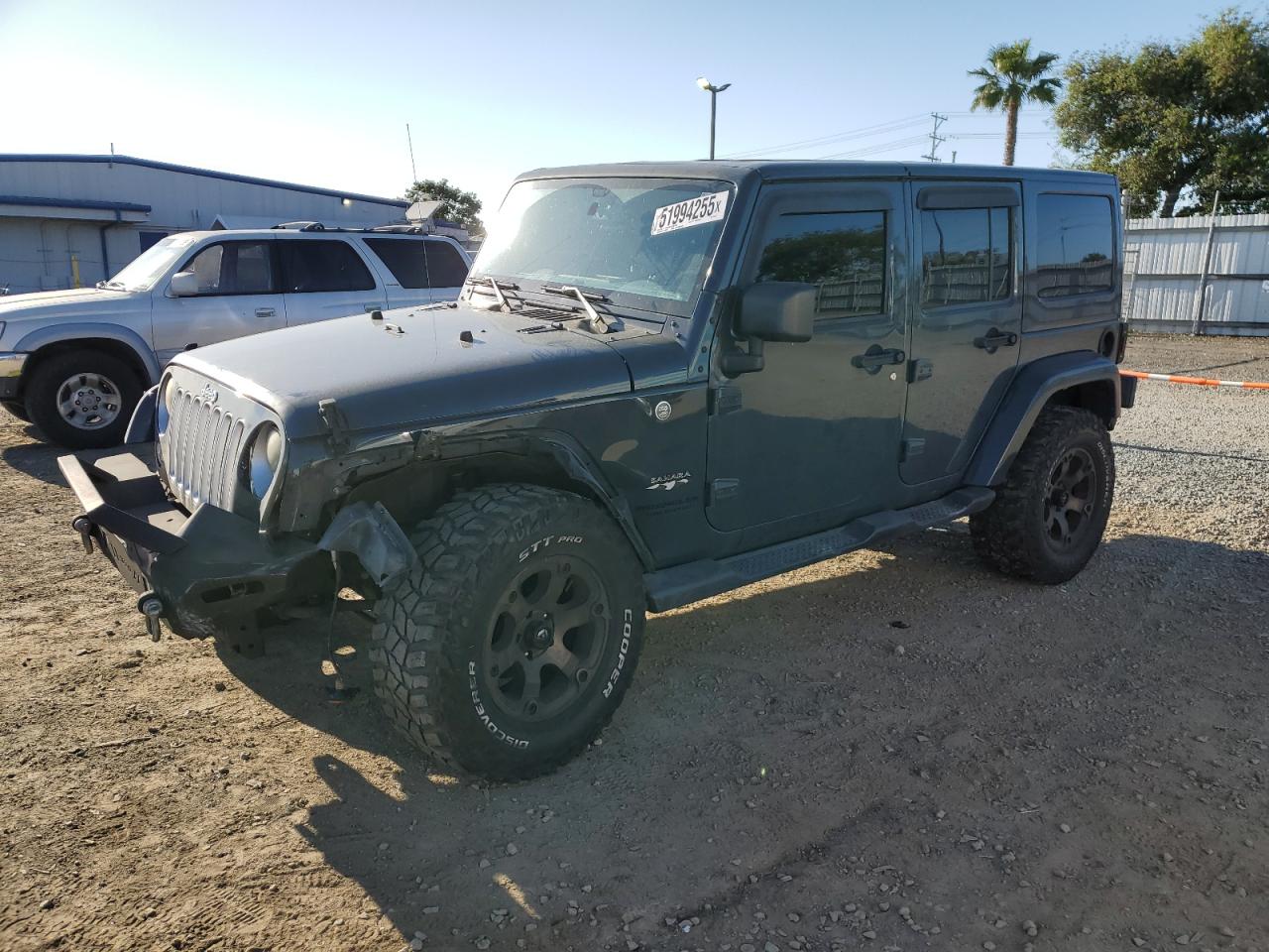 2016 Jeep Wrangler Unlimited Sahara للبيع في San Diego، CA - Front End