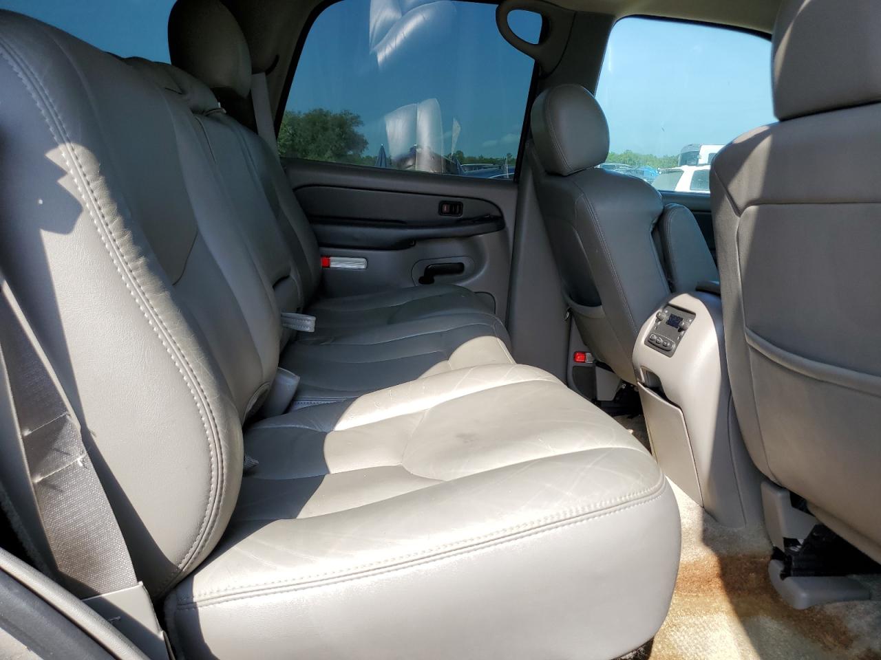 2003 Chevrolet Tahoe K1500 VIN: 1GNEK13Z83R129627 Lot: 51183605