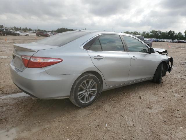  TOYOTA CAMRY 2016 Srebrny
