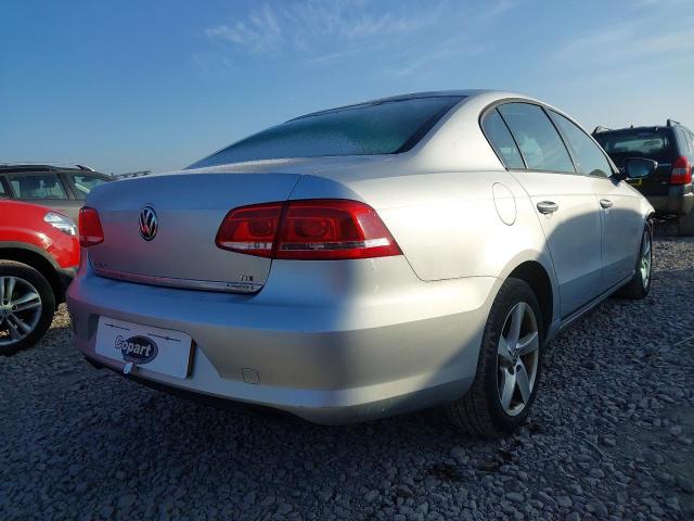 2014 VOLKSWAGEN PASSAT S B