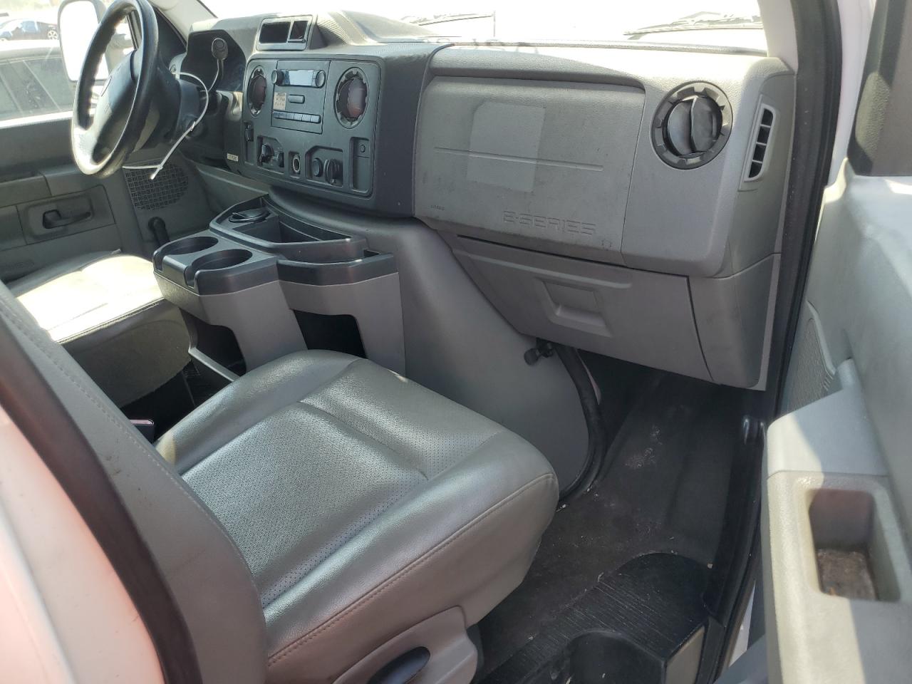 2009 Ford Econoline E350 Super Duty Van VIN: 1FTSE34L39DA27859 Lot: 54370915