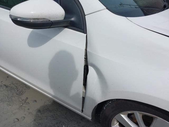2011 VOLKSWAGEN GOLF MATCH