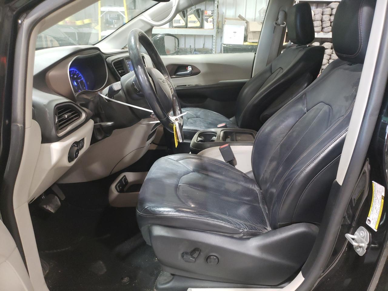 2019 Chrysler Pacifica Touring L VIN: 2C4RC1BG3KR685795 Lot: 52566565