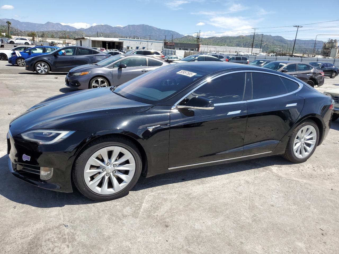 2018 Tesla Model S للبيع في Sun Valley، CA - Minor Dent/Scratches