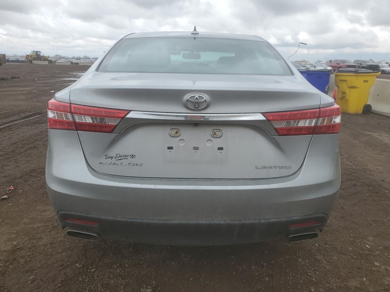 2015 Toyota Avalon - Image 6