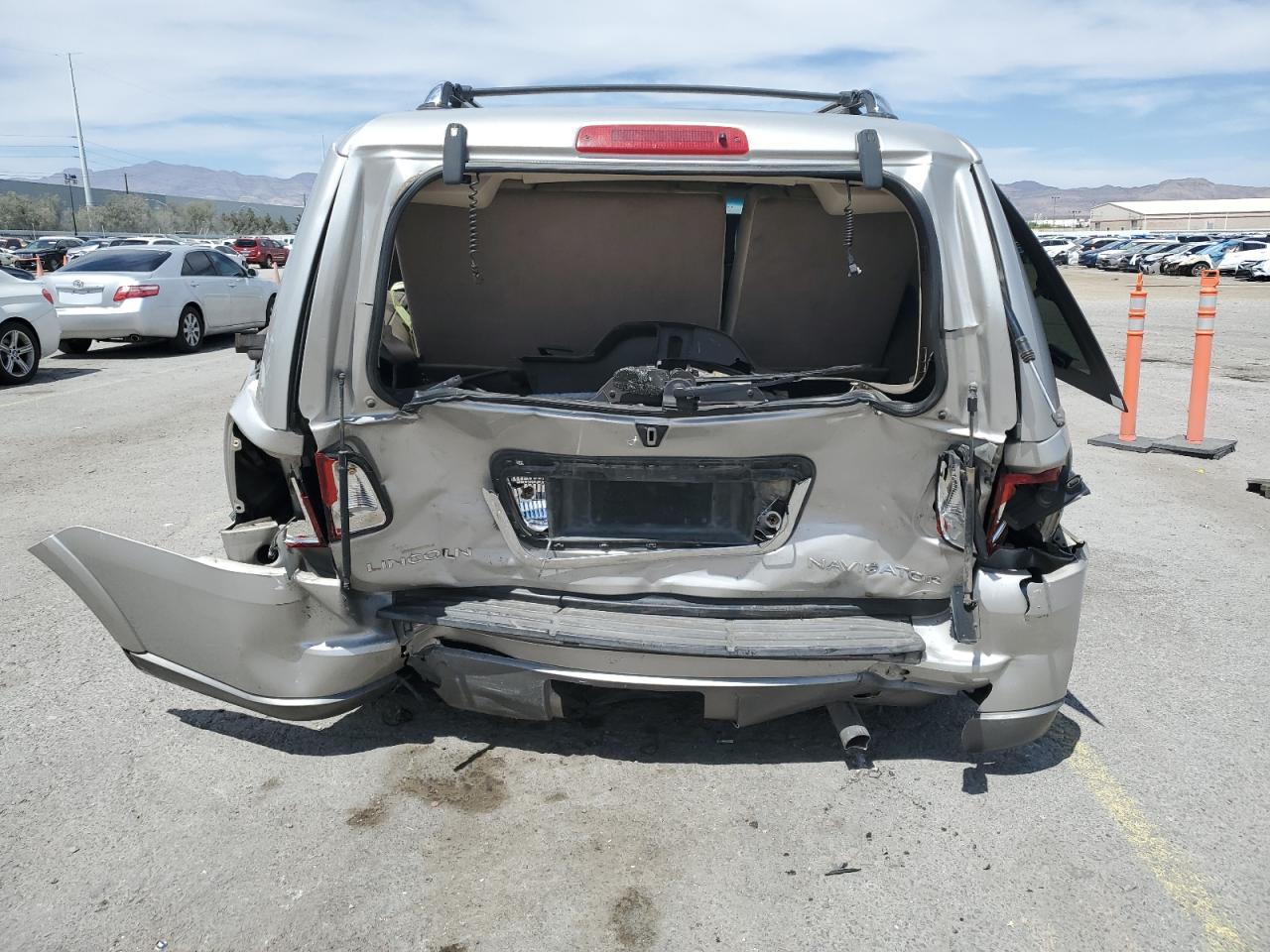 2003 Lincoln Navigator VIN: 5LMFU28R83LJ28429 Lot: 53134535