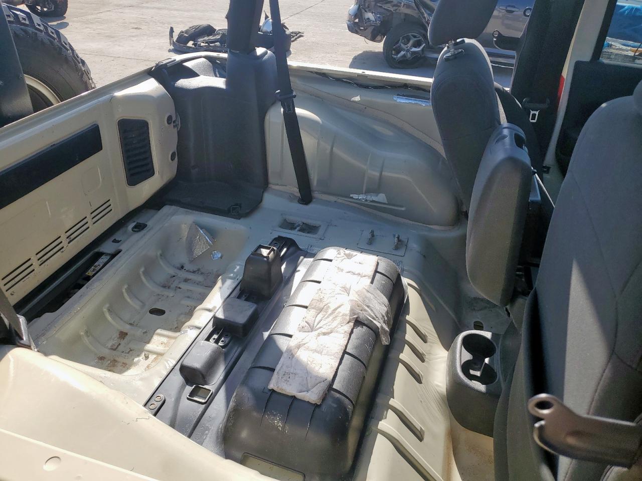 2011 Jeep Wrangler Sport VIN: 1J4AA2D17BL525827 Lot: 52792355