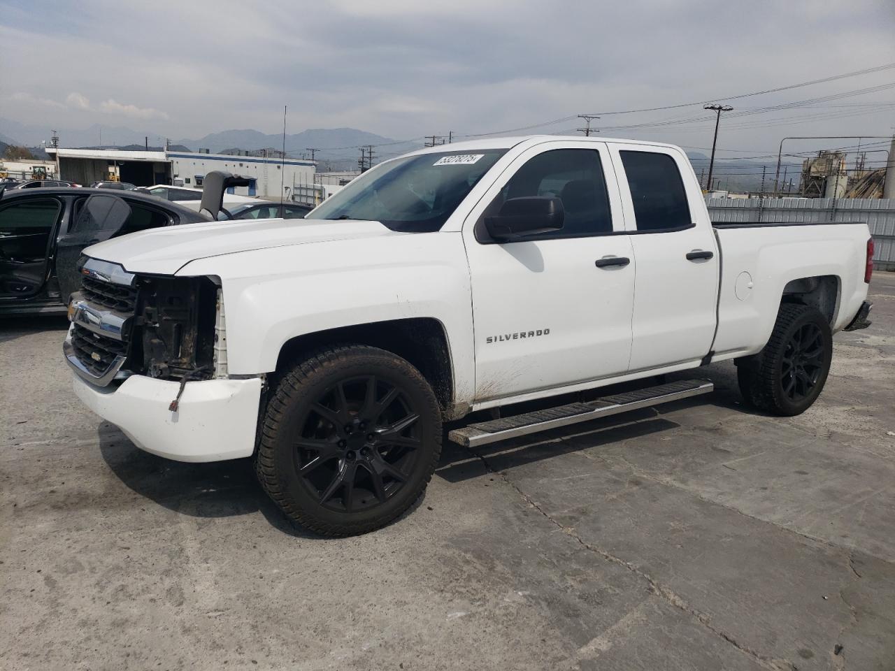 2016 Chevrolet Silverado K1500 за продажба в Sun Valley, CA - Front End
