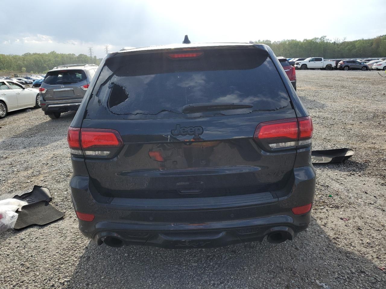 1c4rjfdj6jc370301 1C4RJFDJ6JC370301 2018 Jeep Grand Cherokee Srt-8