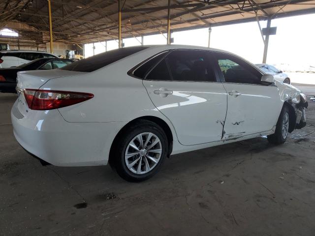 TOYOTA CAMRY 2015 Biały