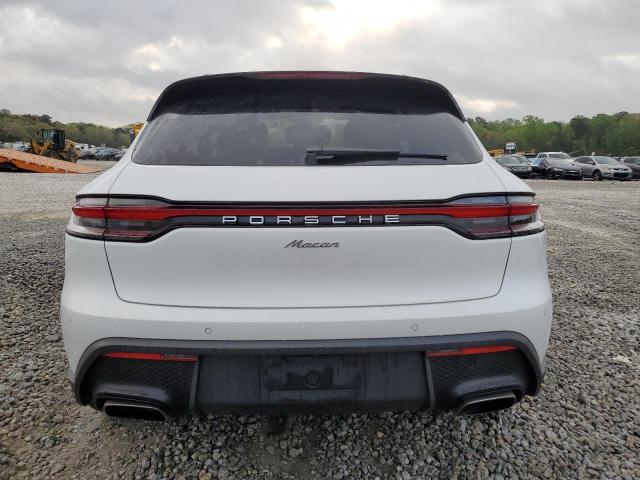  PORSCHE MACAN BASE 2024 Белы