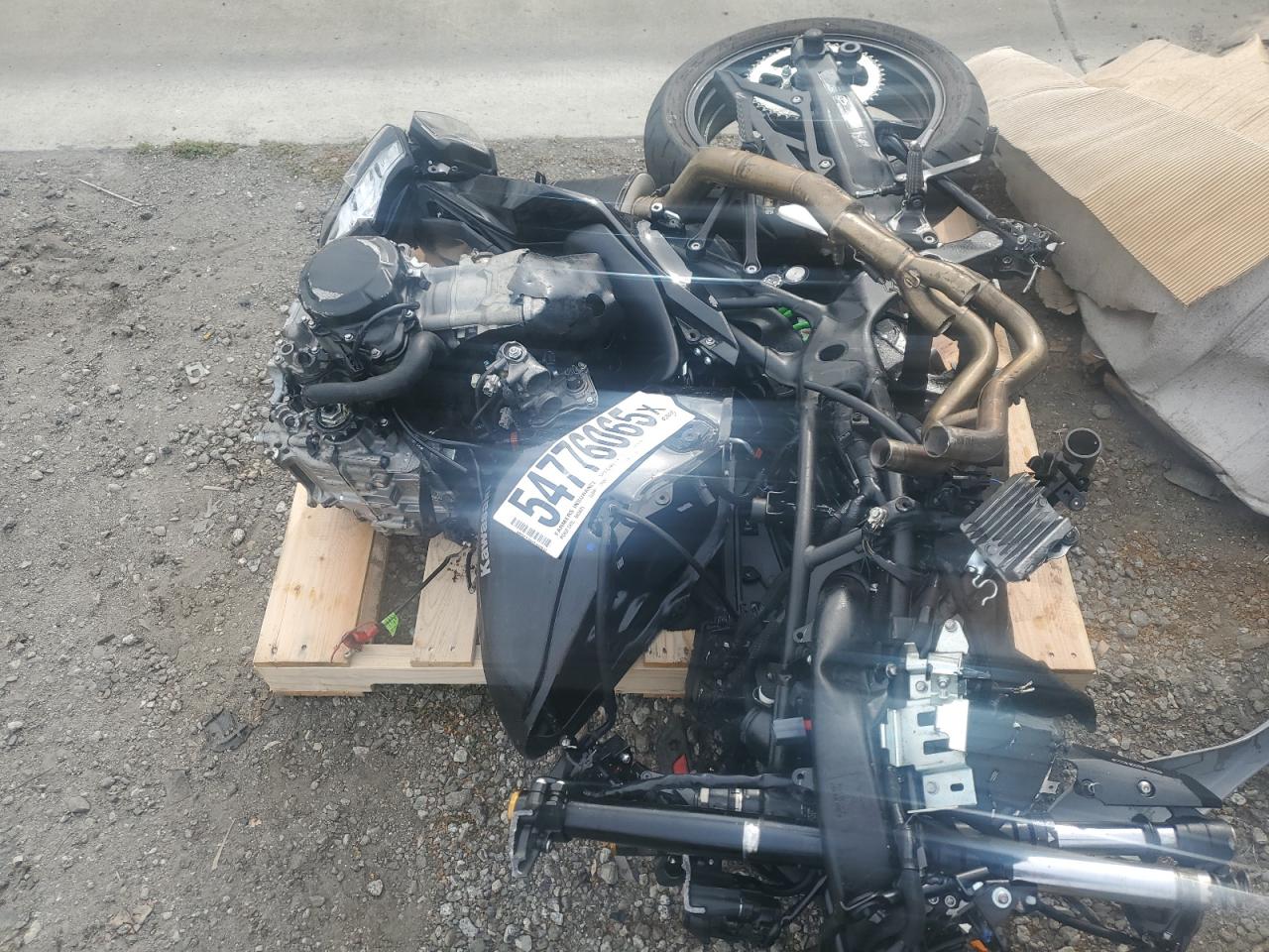 SLの写真 2024 Kawasaki Ninja ZX-4RR at CA - San Martin: ML5ZXCS18RD