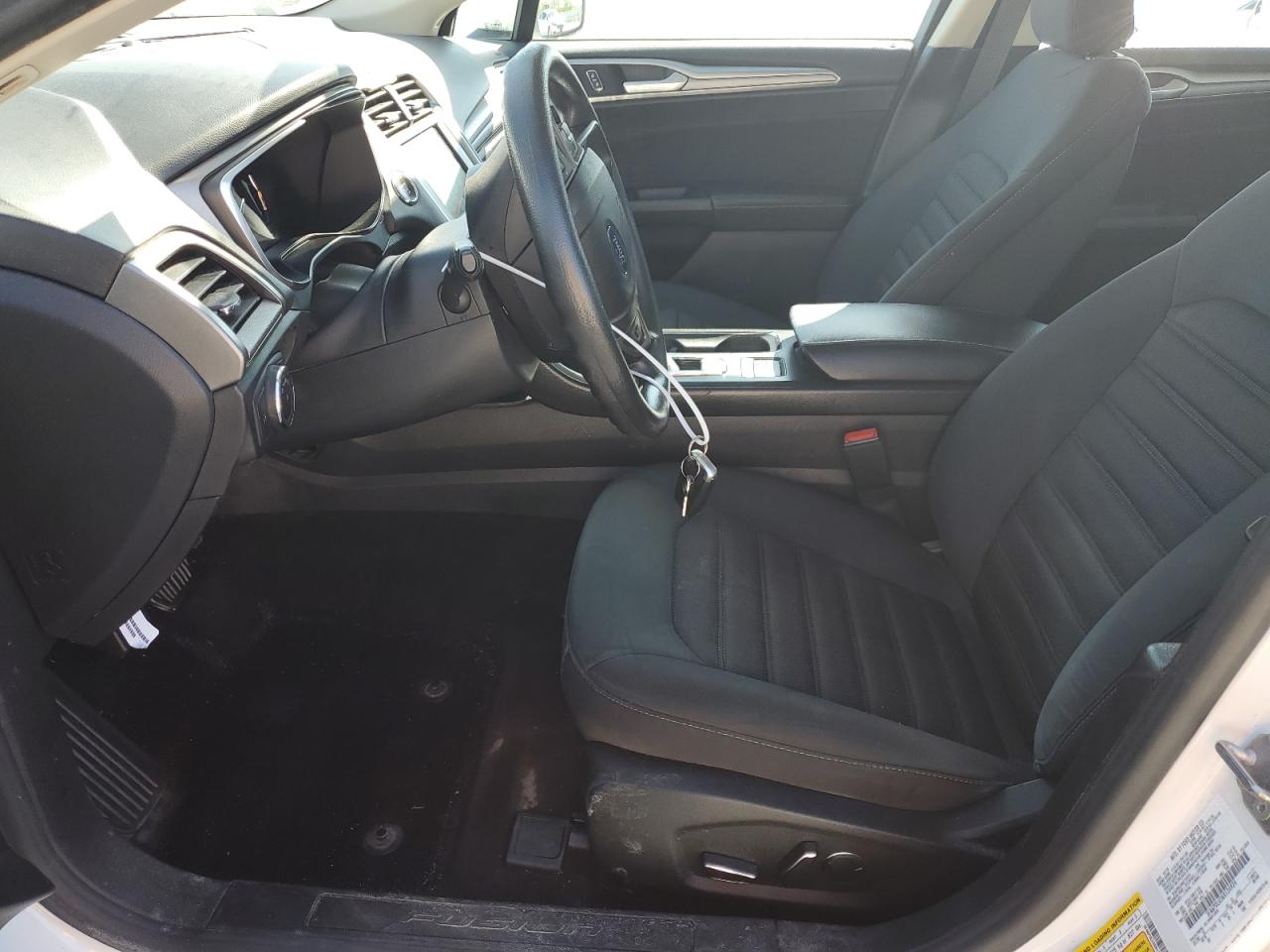 2019 Ford Fusion Se VIN: 3FA6P0LU3KR124924 Lot: 54028435