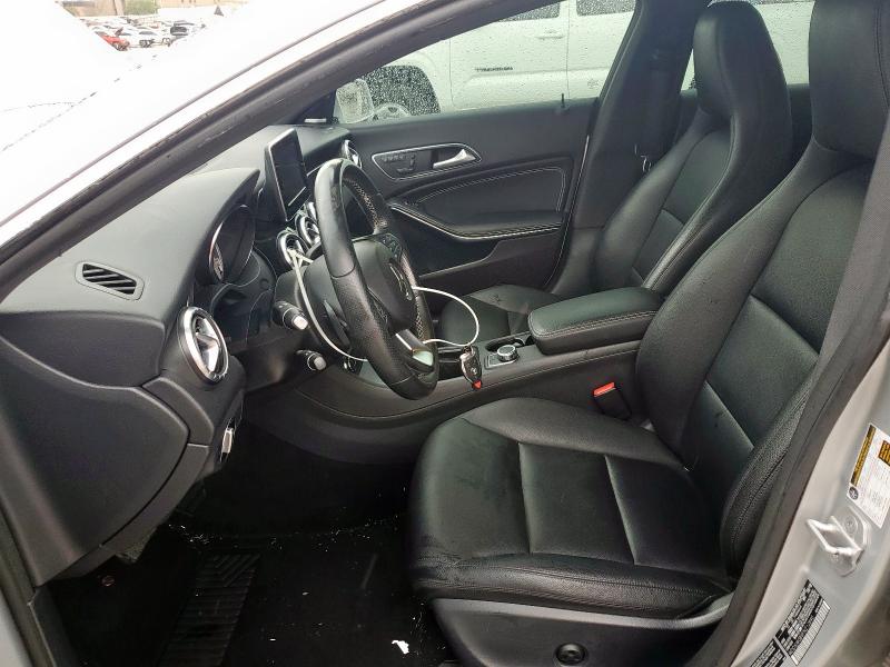  MERCEDES-BENZ CLA-CLASS 2015 Silver