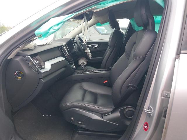 2017 VOLVO XC60 MOMEN