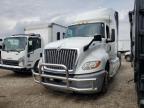 2019 International Lt625 Semi Truck للبيع في Elgin، IL - All Over
