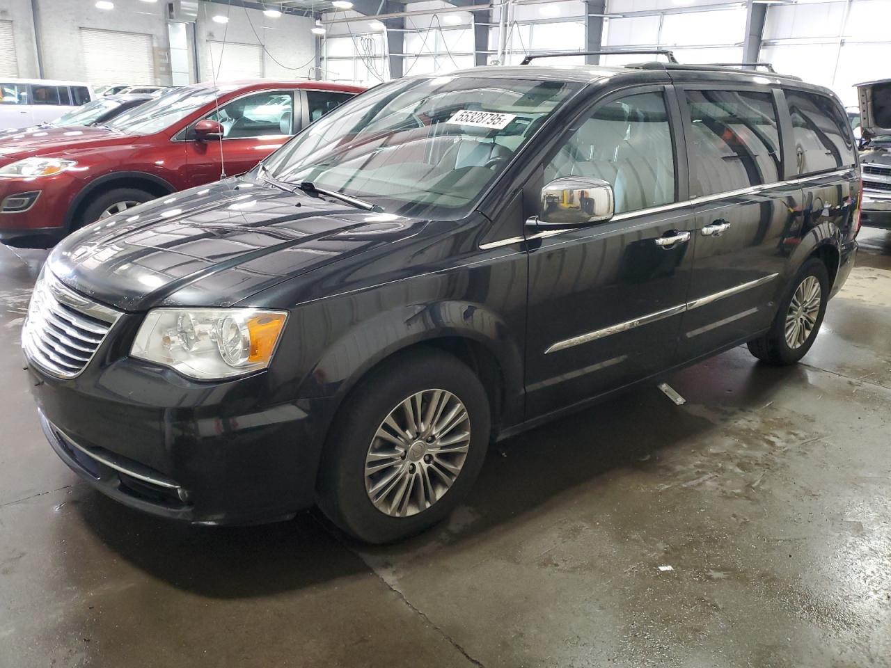 2013 Chrysler Town & Country Touring L na sprzedaż w Ham Lake, MN - Side