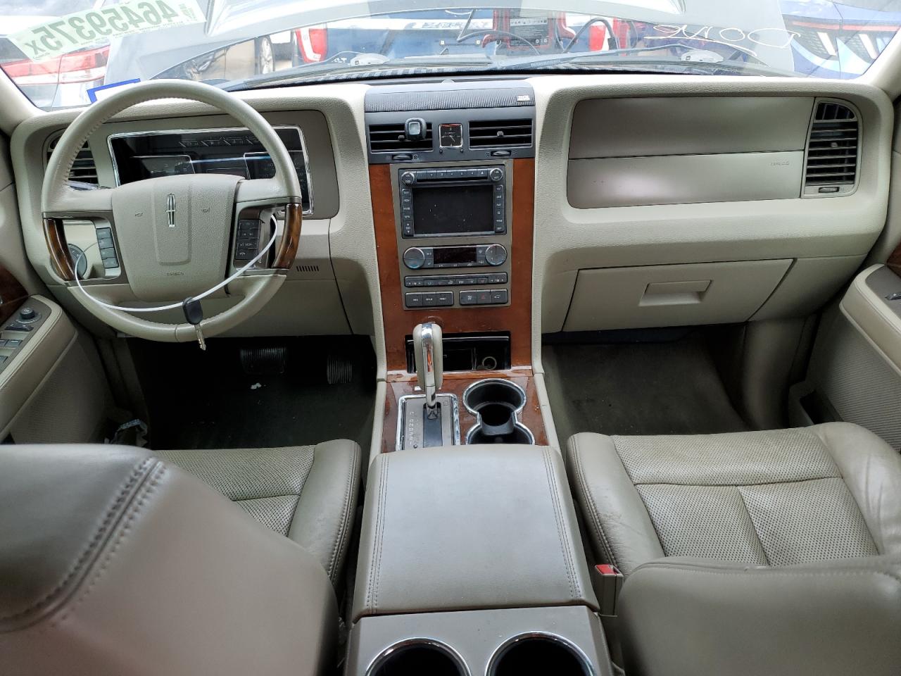 2013 Lincoln Navigator - Image 8