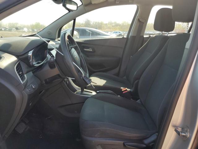  CHEVROLET TRAX 2018 Srebrny
