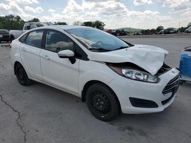 Sedans FORD FIESTA 2017 White