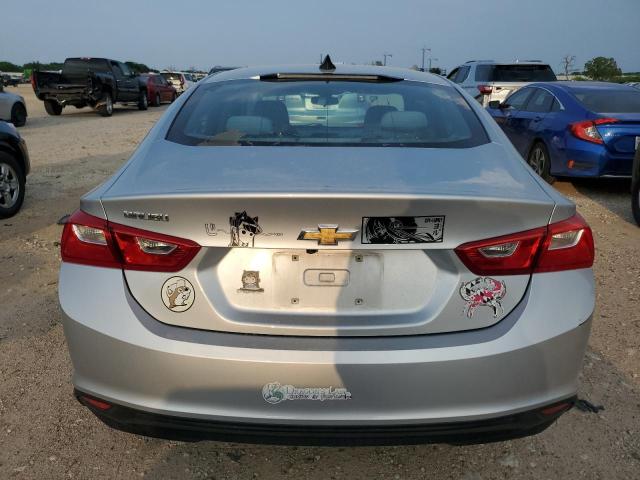  CHEVROLET MALIBU 2018 Srebrny