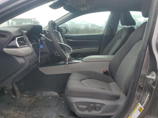  TOYOTA CAMRY 2018 Серый