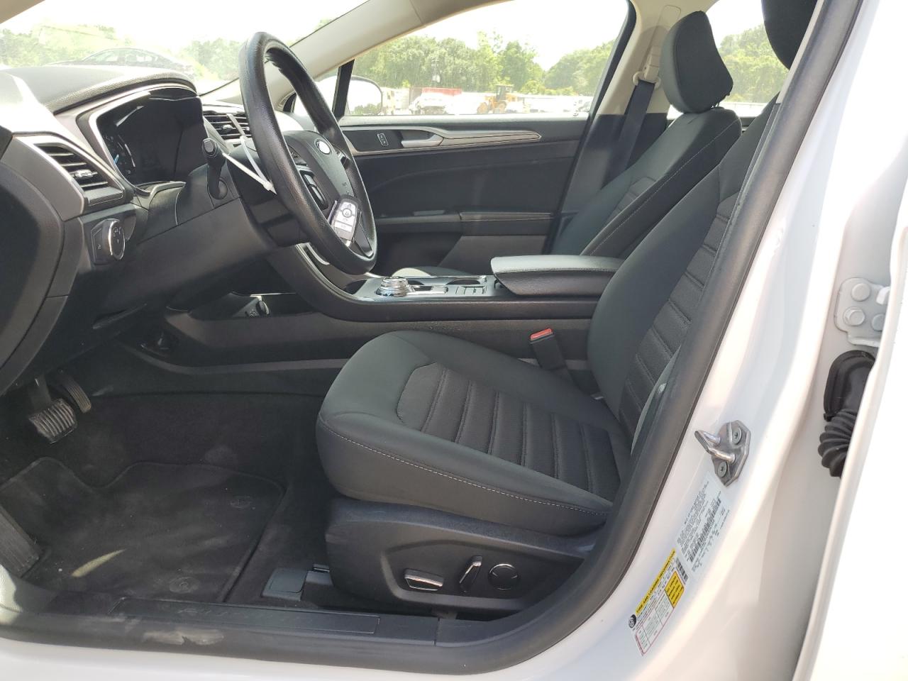 2020 Ford Fusion Se VIN: 3FA6P0LU4LR263560 Lot: 54024695