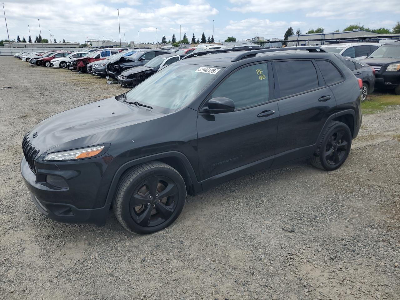 Sacramento, CA에서 판매 중인 2016 Jeep Cherokee Latitude - Minor Dent/Scratches