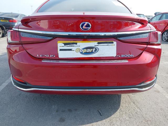2019 LEXUS ES 300H TA