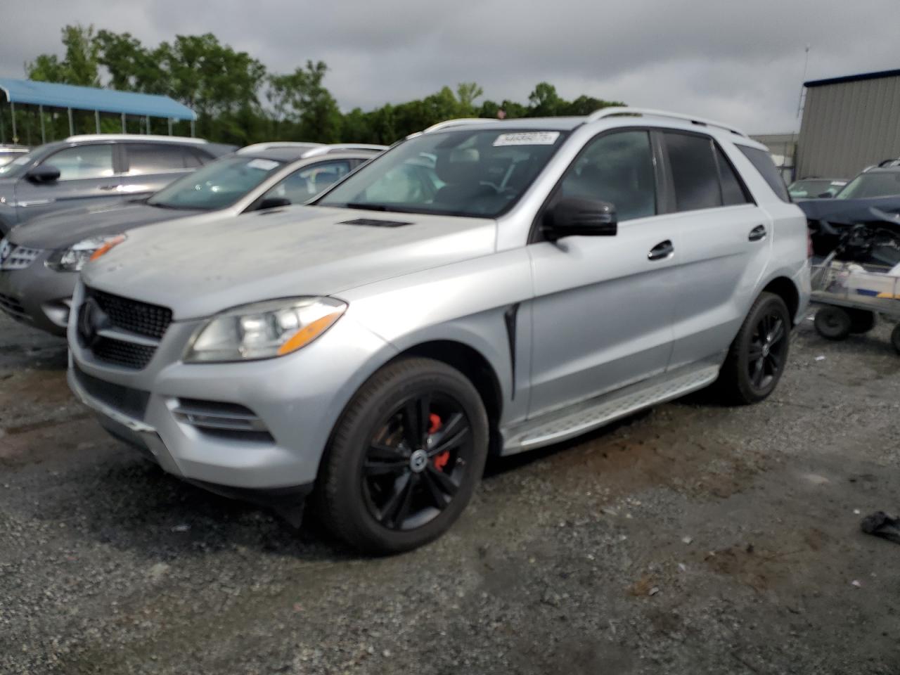 2013 Mercedes-Benz Ml 350 4Matic for Sale in Spartanburg, SC - Minor Dent/Scratches