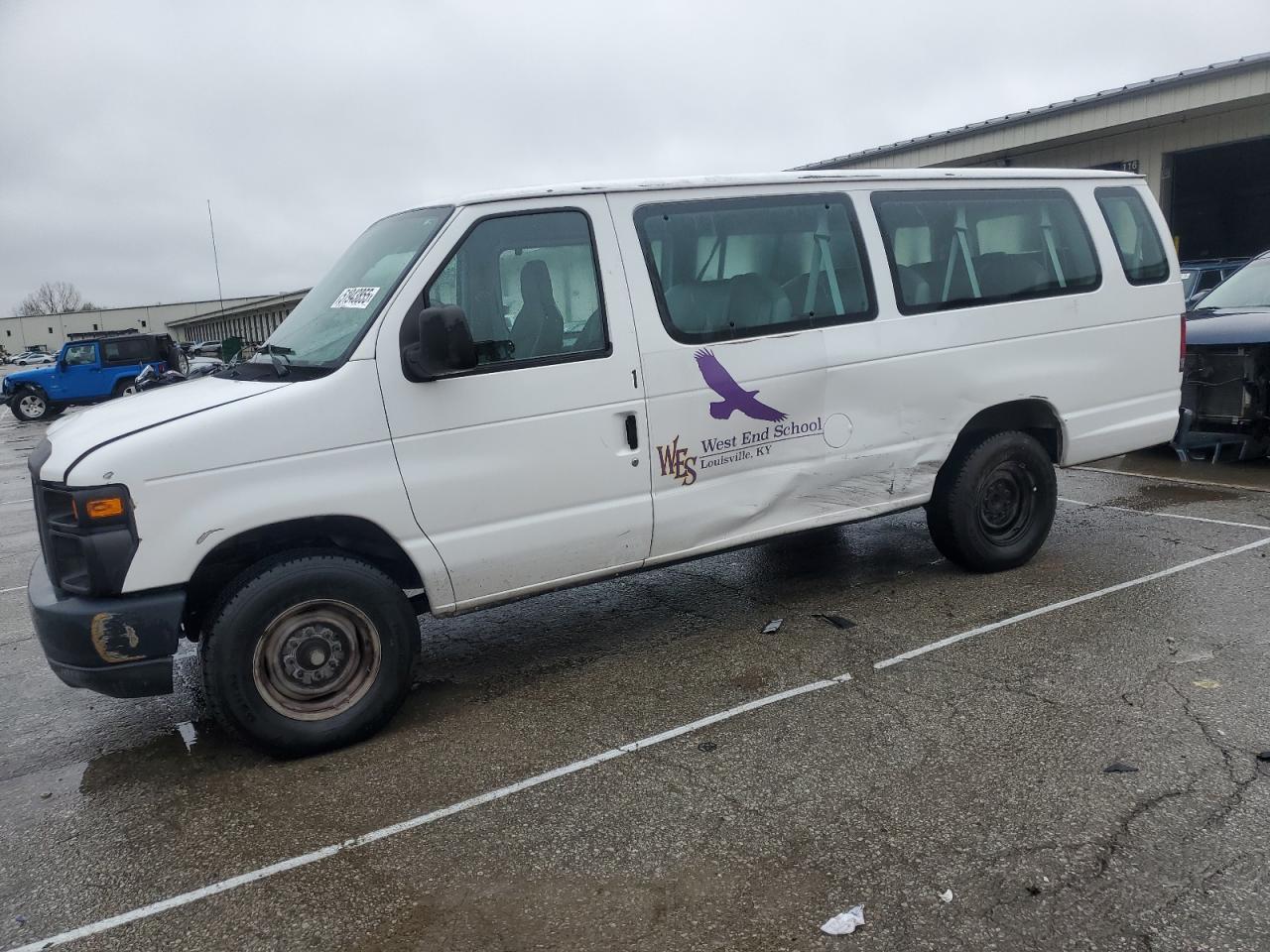 2011 Ford Econoline E350 Super Duty Wagon for Sale in Louisville, KY - Side