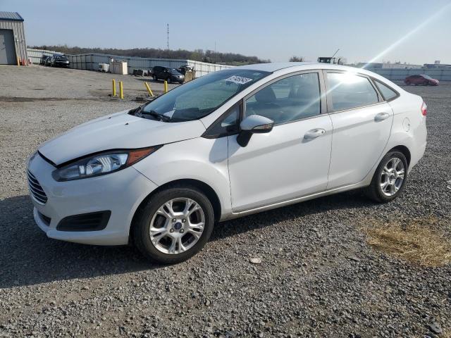  FORD FIESTA 2015 Biały