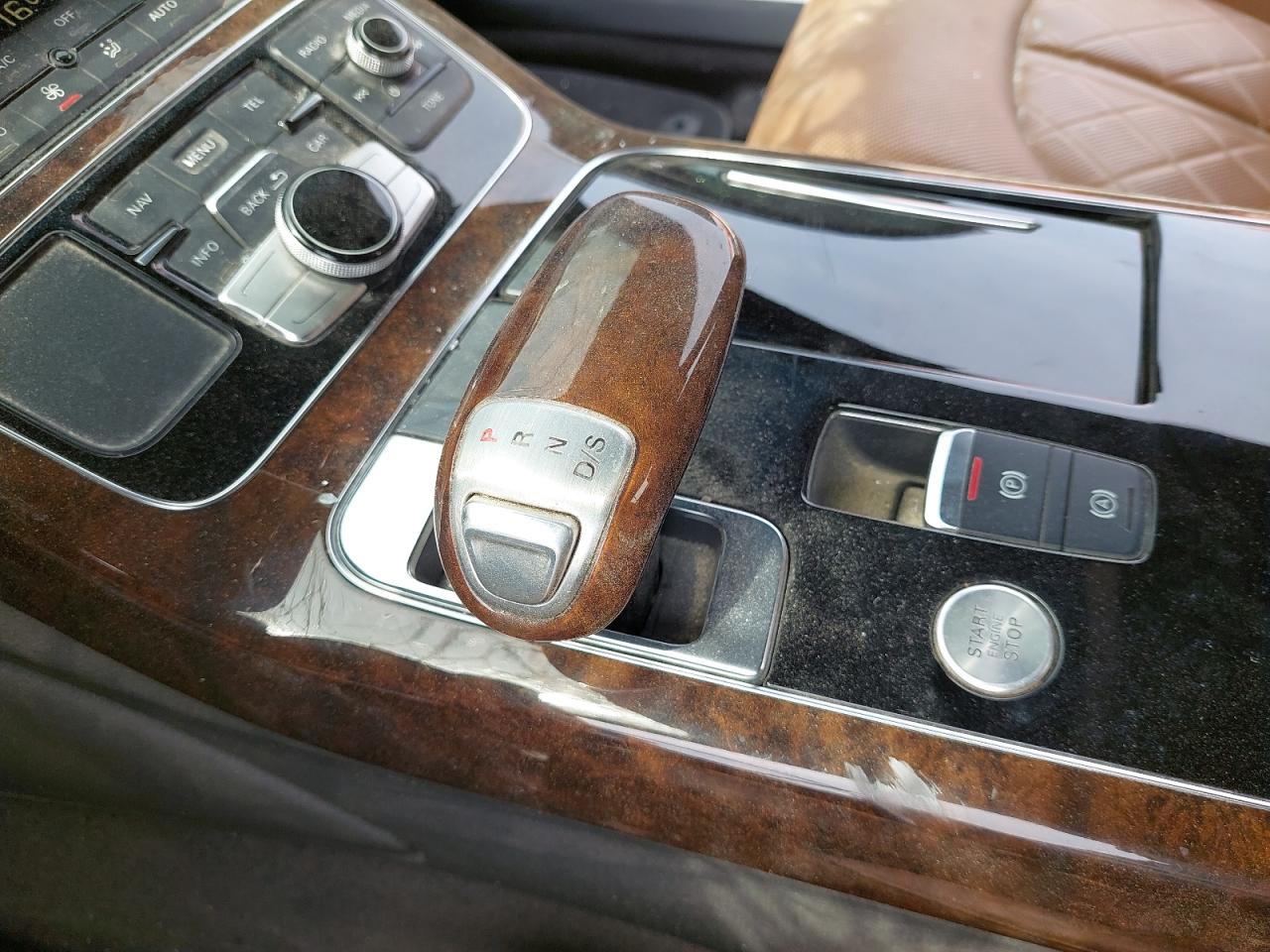 WAUYGBFD9GN007995 - 2016 Audi A8 - #undefined