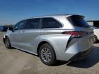 2021 Toyota Sienna Le продається в Fresno, CA - Front End