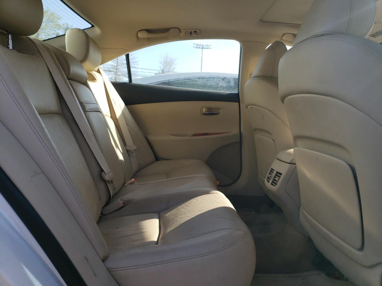 2011 Lexus Es 350 VIN: JTHBK1EG5B2420261 Lot: 53876955