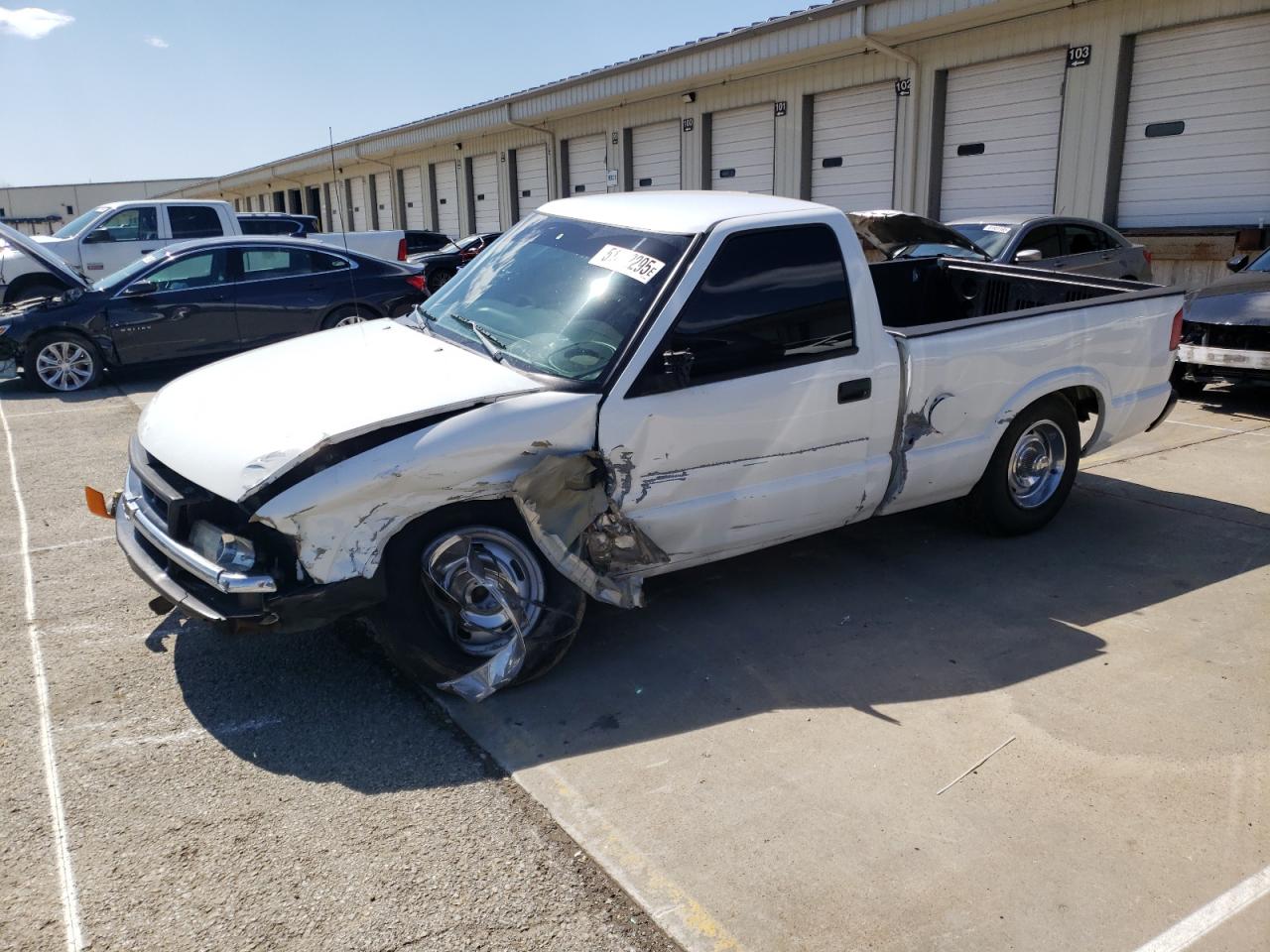 Louisville, KY에서 판매 중인 2003 Chevrolet S Truck S10 - Front End