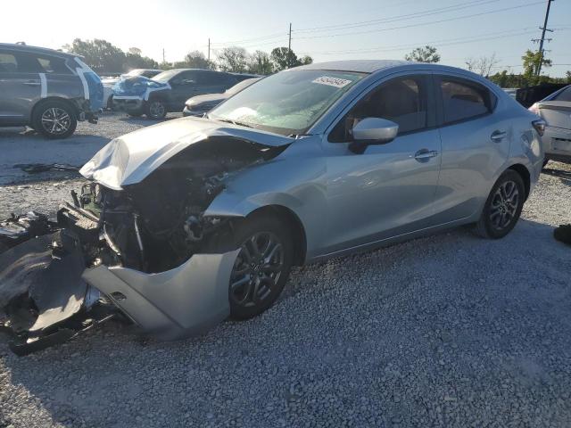 2019 Toyota Yaris L