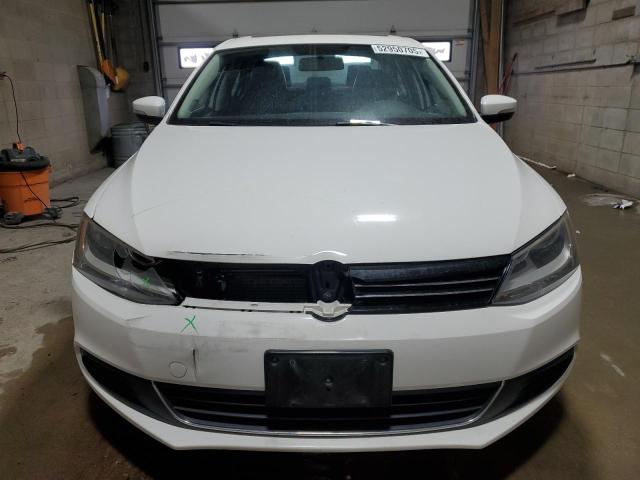 Седаны VOLKSWAGEN JETTA 2014 Белы