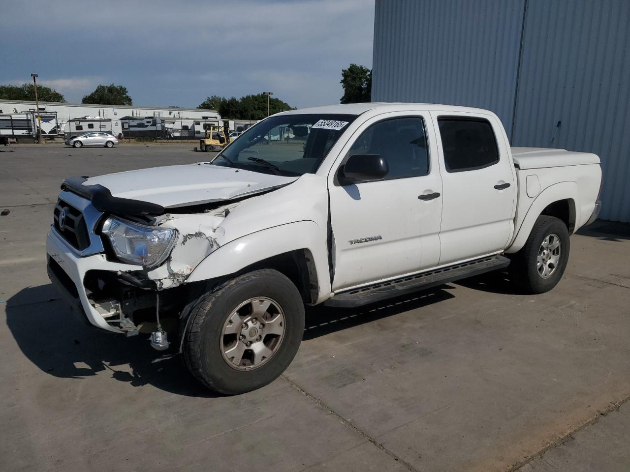 2013 Toyota Tacoma Double Cab იყიდება Sacramento-ში, CA - Front End