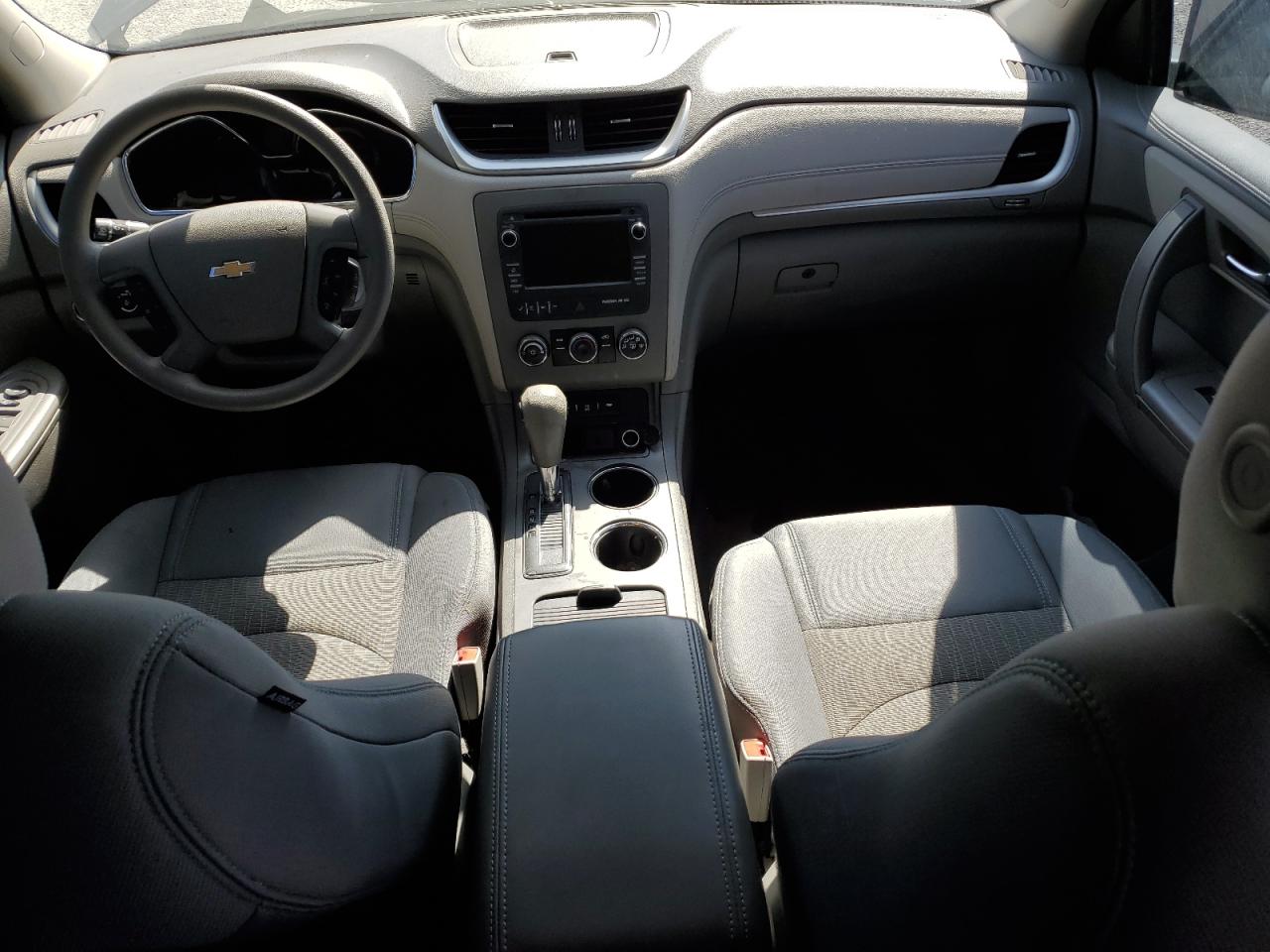 1GNKVFKD2FJ122270 2015 Chevrolet Traverse Ls