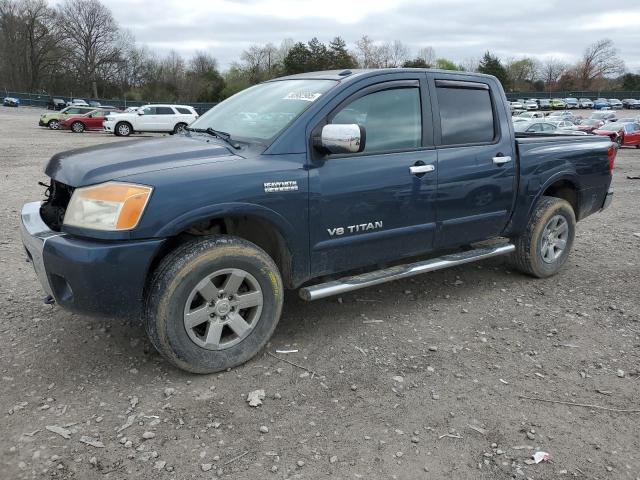 Pickups NISSAN TITAN 2015 Granatowy